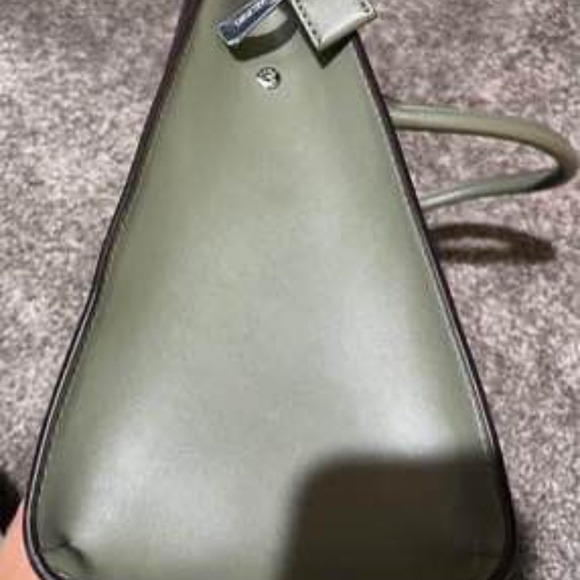 Michael Kors Bag - Picture 2 of 9